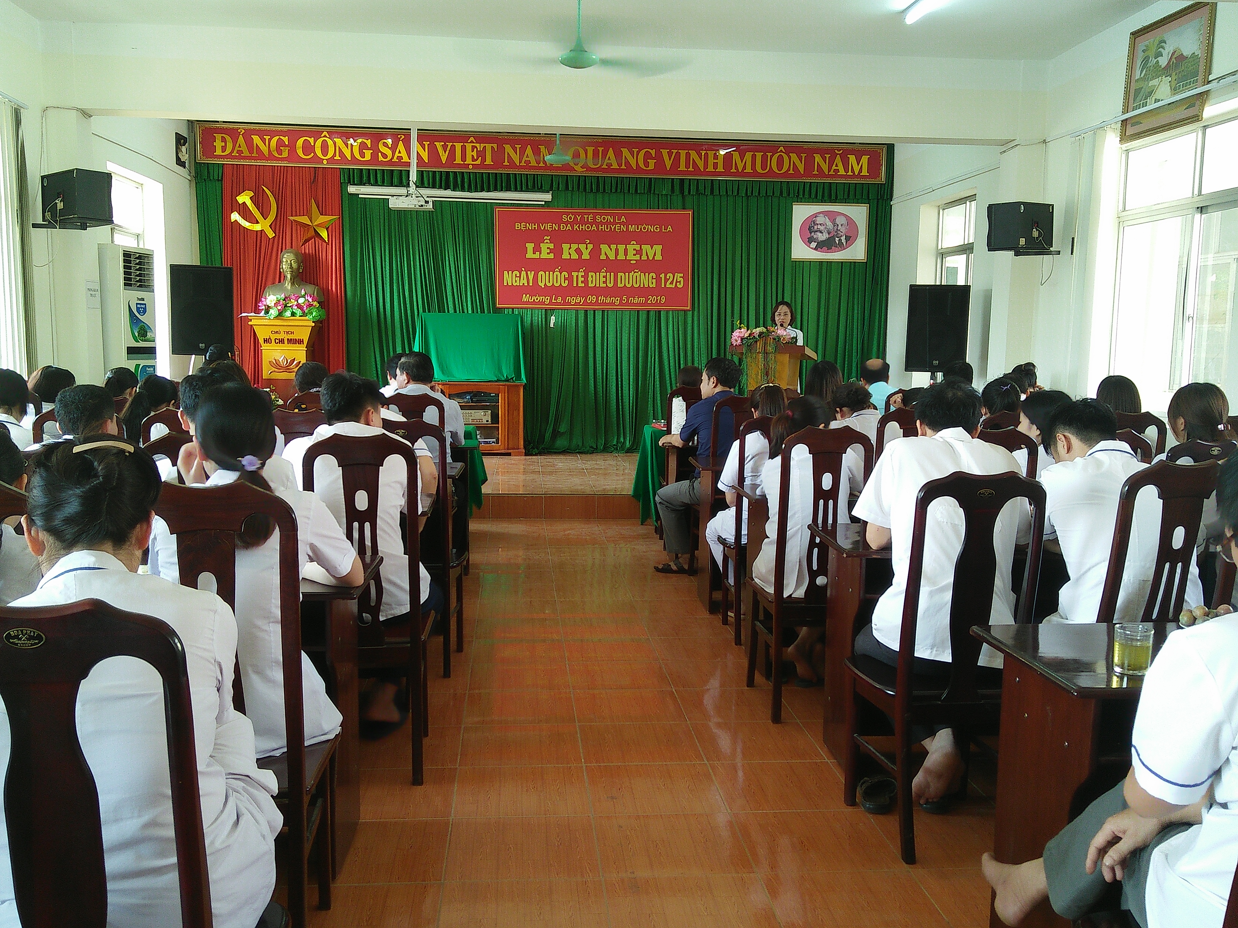 Ngày Quốc Tế Điều Dưỡng 12-05